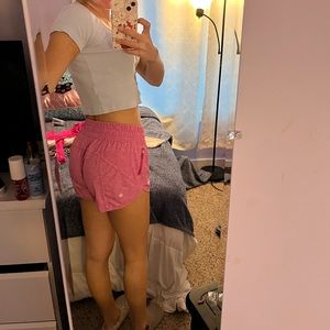 Lululemon Tracker Low-Rise short 4 inch (no lining)